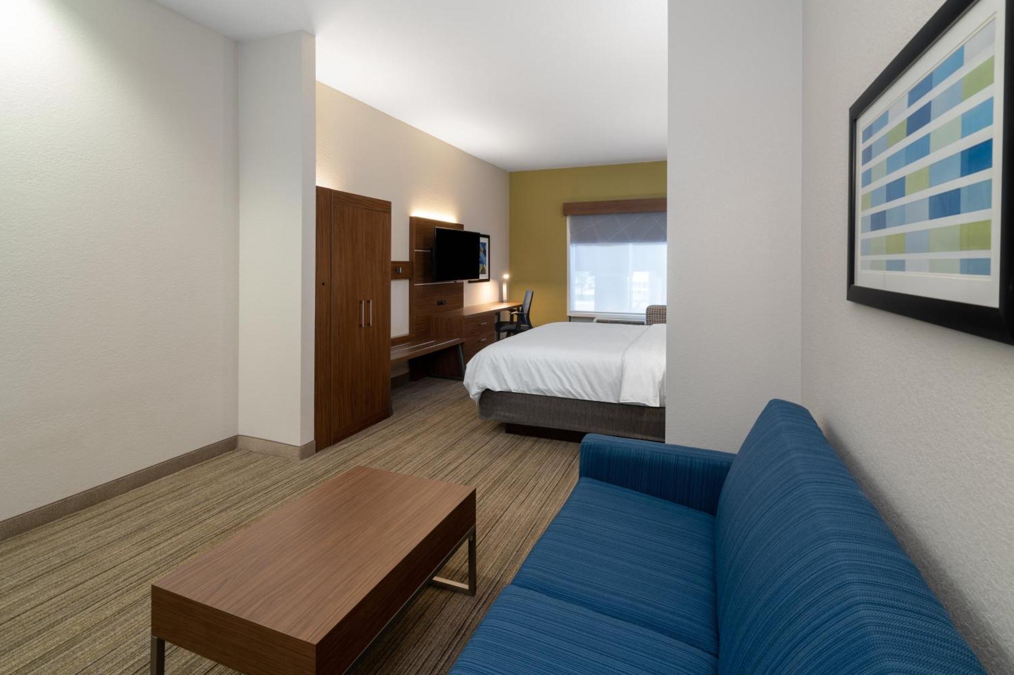Holiday Inn Express Hotel & Suites Talladega By Ihg Exterior foto