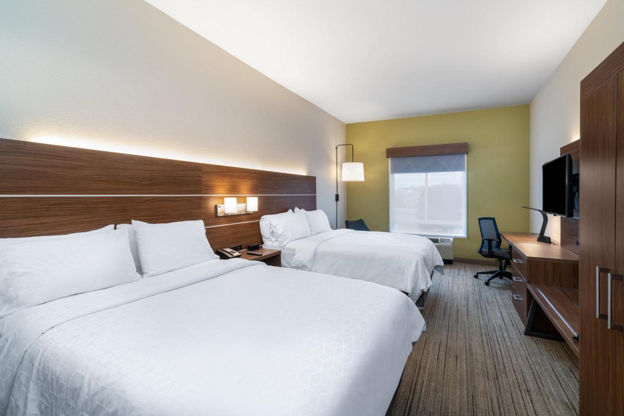 Holiday Inn Express Hotel & Suites Talladega By Ihg Exterior foto